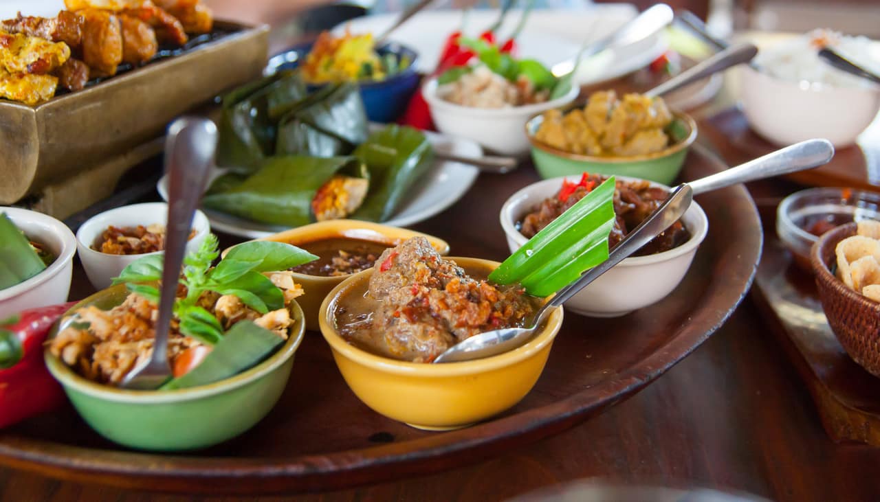 Cuisine traditionnelle de terroir préparée pour le restaurant Symbiome en Côte Roannaise